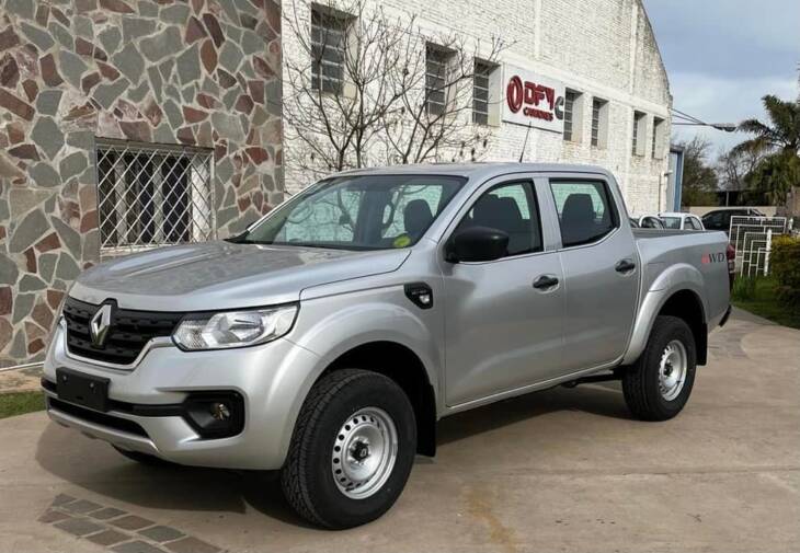 RENAULT ALASKAN D/CABINA 2.3 TDI 160cv M/T CONFORT 4x4 0KmMy2025. Financia Bco. Santander. Acércate a ORIO HNOS, SAN GENARO, concesionario oficial SHINERAY