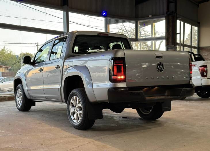 AMAROK D/CABINA 3.0 V-6 258cv A/T COMFORTLINE 4x4 0Km My2025. Financia Bco. Santander. Acércate a ORIO HNOS, SAN GENARO, concesionario oficial JMC, ISUZU, KAMA Camiones - Imagen 4