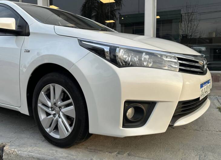 TOYOTA COROLLA 1.8 XEI CVT año 2016 muy buena unidad! Financia Bco. Santander. Acércate a ORIO HNOS, SAN GENARO, concesionario oficial JMC, ISUZU, KAMA Camiones - Imagen 15