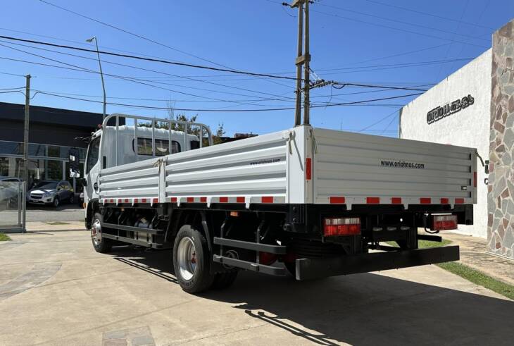 DFM DUÓLICA 1064, Motor CUMMINS ISF POWER 160hp EURO V, Serie CAPTAIN, p/ 6 Ton. 0Km. My2024 LINEA NUEVA 2024. Financia Bco. Santander. Acércate a ORIO HNOS, SAN GENARO, concesionario oficial DFM, JMC, ISUZU, KAMA Camiones - Imagen 3