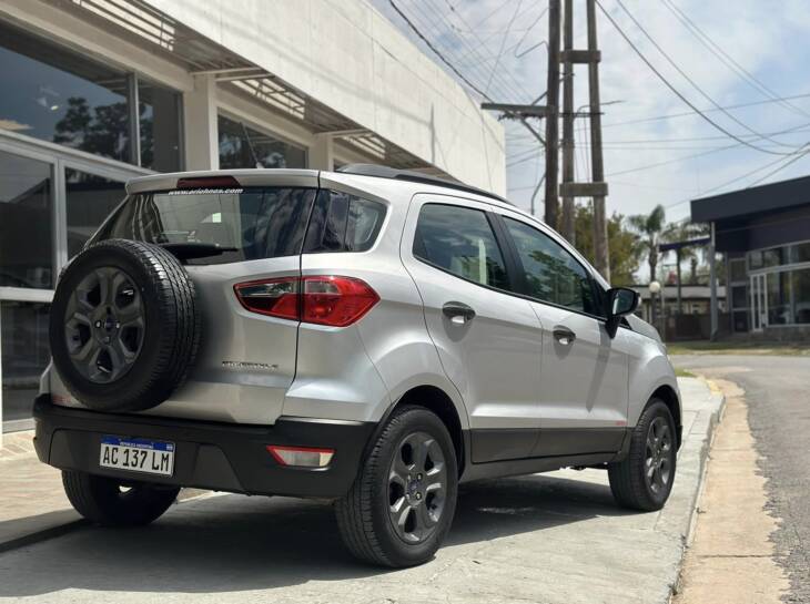 FORD ECOSPORT 1.5L NAFTA MANUAL FREESTYLE año 2018 UNICA! Financia Bco. Santander. Acércate a ORIO HNOS, SAN GENARO, concesionario oficial SHINERAY - Imagen 3