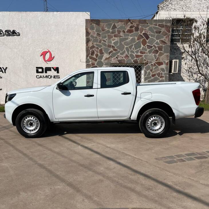 Nissan FRONTIER D/CABINA 2.3 TDI AUTOMATICA S 4x2 0Km My2024. Financia Bco. Santander. Acércate a ORIO HNOS, SAN GENARO, concesionario oficial JMC, ISUZU, KAMA Camiones - Imagen 2