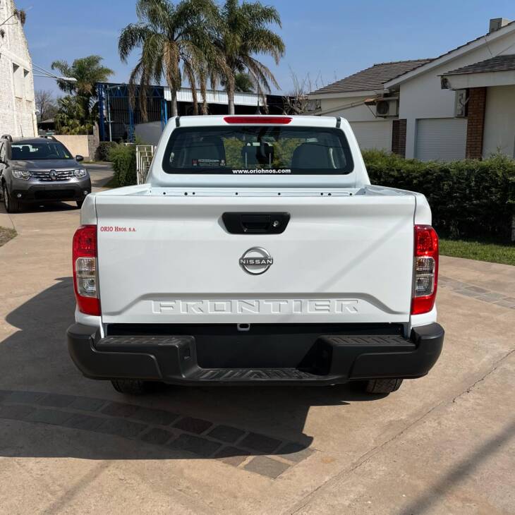 Nissan FRONTIER D/CABINA 2.3 TDI AUTOMATICA S 4x2 0Km My2024. Financia Bco. Santander. Acércate a ORIO HNOS, SAN GENARO, concesionario oficial JMC, ISUZU, KAMA Camiones - Imagen 3