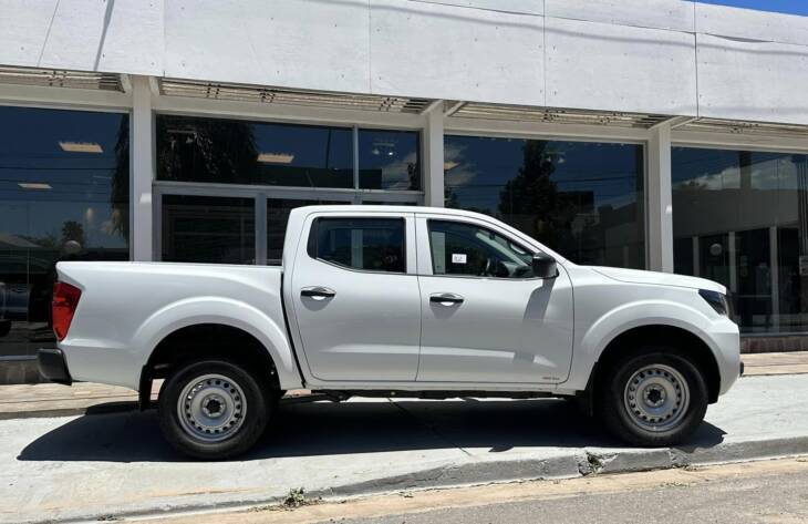 Nissan FRONTIER D/CABINA 2.3 TDI MANUAL S 4x2 0Km My2025. Financia Bco. Santander. Acércate a ORIO HNOS, SAN GENARO, concesionario oficial JMC, ISUZU, KAMA Camiones - Imagen 2