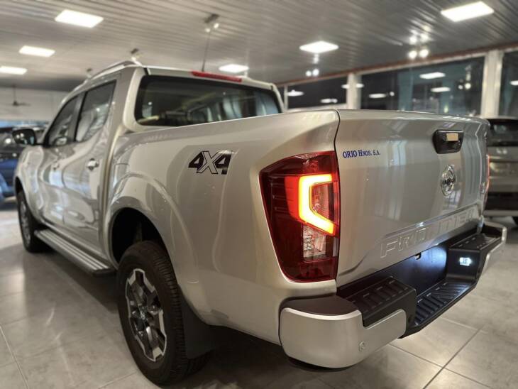 NISSAN FRONTIER D/CABINA 2.3 TDI 190cv AUTOMATICA PLATINUM 4x4 0Km My2024. Financia Bco. Santander. Acércate a ORIO HNOS, SAN GENARO, concesionario oficial JMC, ISUZU, KAMA Camiones - Imagen 6