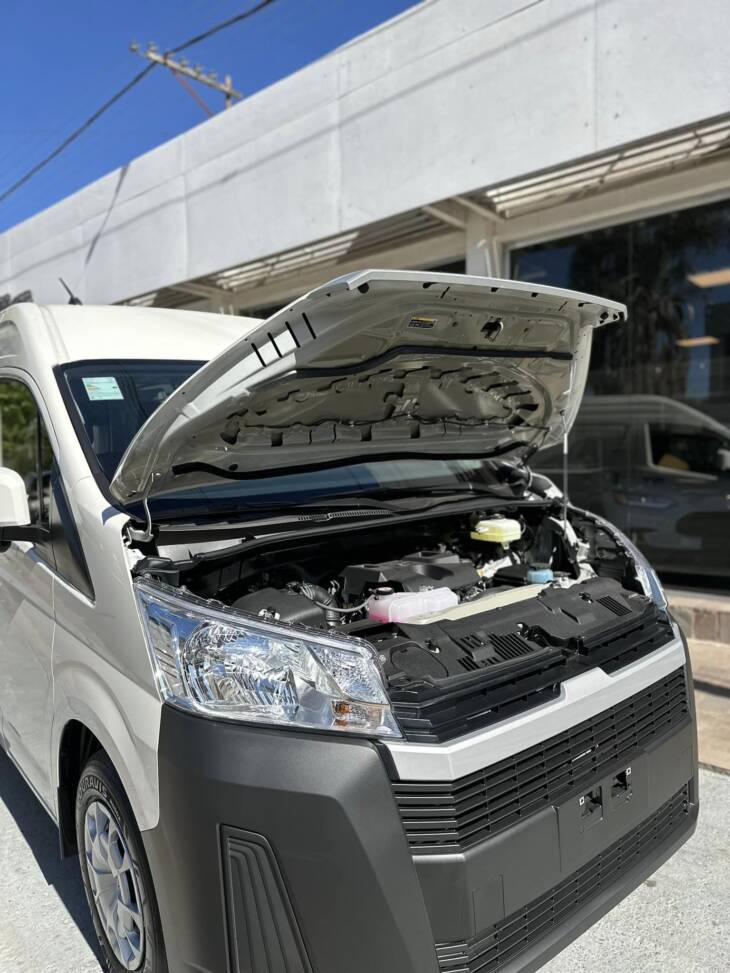 TOYOTA HIACE FURGON 2.8 TDI 6 A/T AUTOMATICO 3ª L2H2 0Km My2024. Financia Bco. Santander. Acércate a ORIO HNOS, SAN GENARO, concesionario oficial JMC, ISUZU, KAMA Camiones - Imagen 14