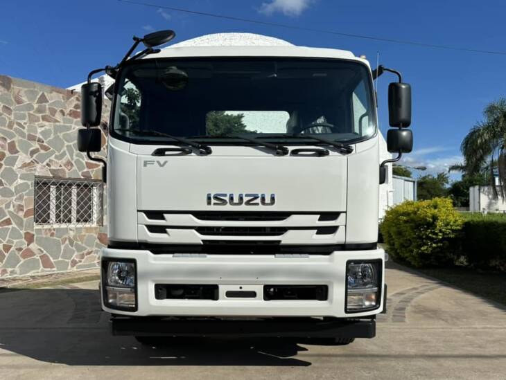 ISUZU FVR 34 L 7.8cc 240cv 0Km My2024 DISPONIBLES! Financia Bco. Santander. Acércate a ORIO HNOS, SAN GENARO, concesionario oficial DFM, JMC, ISUZU, KAMA Camiones - Imagen 7