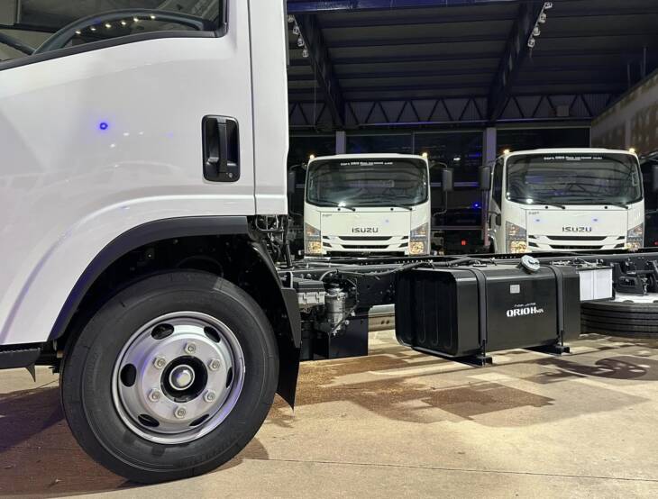 ISUZU NQR90 CHASIS LARGO 0Km My2024 DISPONIBLE! Financia Bco. Santander. Acércate a ORIO HNOS, SAN GENARO, concesionario oficial DFM, JMC, ISUZU, KAMA Camiones - Imagen 9