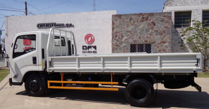 JMC N 900 NUEVA CABINA Línea Nueva my2024 p/ 4 Toneladas. Financia Bco. Santander. Acércate a ORIO HNOS, SAN GENARO, concesionario oficial DFM, JMC, ISUZU, KAMA Camiones - Imagen 2