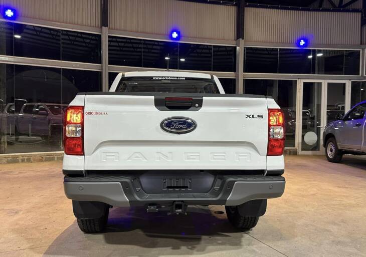 Ford RANGER D/C 3.0 V6 A/T XLS 4x4 0Km My2024 RAZA FUERTE.  Financia Bco. Santander. Acércate a ORIO HNOS, SAN GENARO, concesionario oficial SHINERAY - Imagen 5