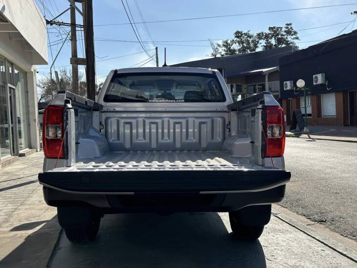 FORD RANGER D/CABINA 2.0 TDI XL M/T 4x2 0Km My2024 DISPONIBLE!  Financia Bco. Santander. Acércate a ORIO HNOS, SAN GENARO, concesionario oficial SHINERAY - Imagen 5