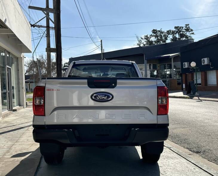 FORD RANGER D/CABINA 2.0 TDI XL M/T 4x2 0Km My2024 DISPONIBLE!  Financia Bco. Santander. Acércate a ORIO HNOS, SAN GENARO, concesionario oficial SHINERAY - Imagen 4