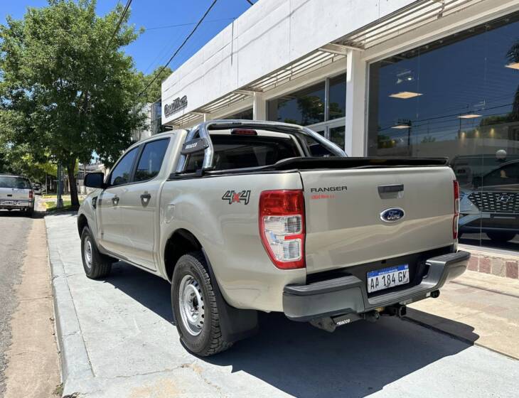 FORD RANGER D/CABINA 2.2 TDI XL 4x4 año 2016 SUPER CONFIABLE! Financia Bco. Santander. Acércate a ORIO HNOS, SAN GENARO, concesionario oficial JMC, ISUZU, KAMA Camiones - Imagen 3