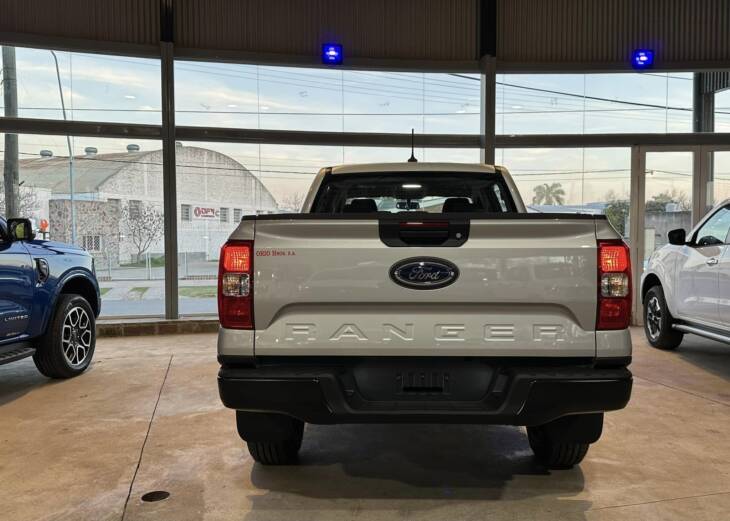 FORD RANGER D/CABINA 2.0 TDI XL M/T 4x2 0Km My2024.  Financia Bco. Santander. Acércate a ORIO HNOS, SAN GENARO, concesionario oficial SHINERAY - Imagen 4