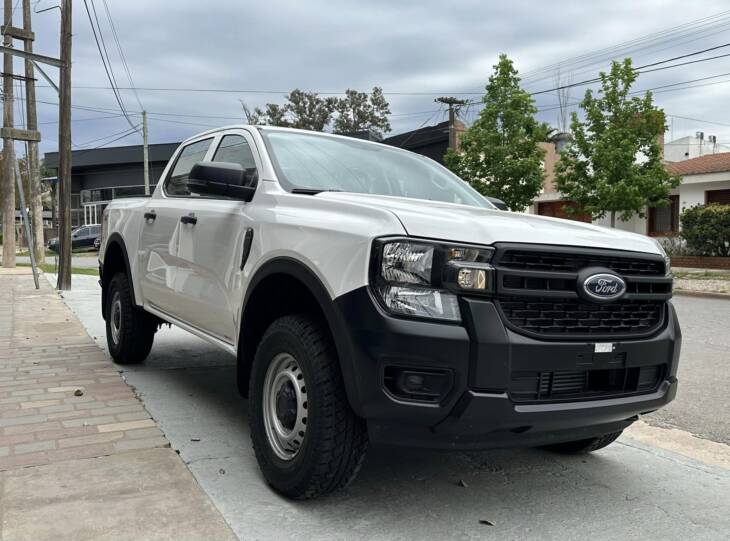 FORD RANGER D/CABINA 2.0 TDI XL M/T 4x4 0Km My2023 DISPONIBLE! Financia Bco. Santander. Acércate a ORIO HNOS, SAN GENARO, concesionario oficial SHINERAY - Imagen 7