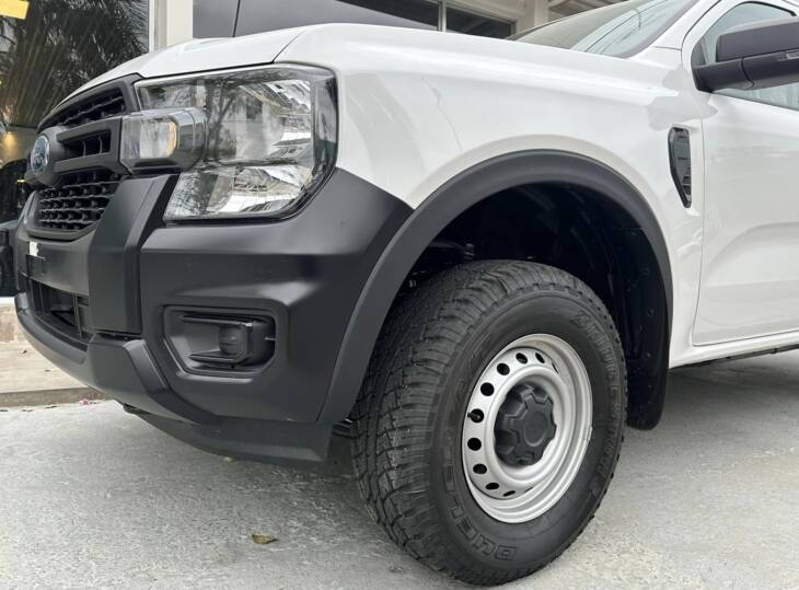 FORD RANGER D/CABINA 2.0 TDI XL M/T 4x4 0Km My2023 DISPONIBLE! Financia Bco. Santander. Acércate a ORIO HNOS, SAN GENARO, concesionario oficial SHINERAY - Imagen 12