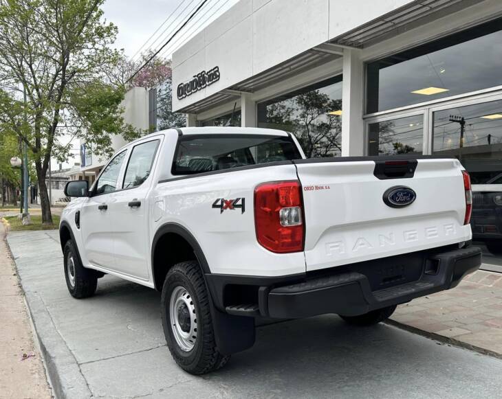 FORD RANGER D/CABINA 2.0 TDI XL M/T 4x4 0Km My2023 DISPONIBLE! Financia Bco. Santander. Acércate a ORIO HNOS, SAN GENARO, concesionario oficial SHINERAY - Imagen 3