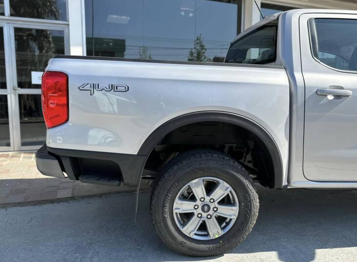 Ford RANGER D/C 3.0 V6 A/T XLS 4x4 0Km My2024, con 250cv y 600Nm. IMPONENTE!  Financia Bco. Santander. Acércate a ORIO HNOS, SAN GENARO, concesionario oficial SHINERAY - Imagen 15