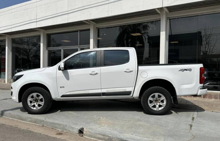 CHEVROLET S10 D/CABINA 2.8 TDI 200cv MANUAL LT 4x4 año 2018 IMPECABLE! DE LAS QUE HAY POCAS! - Imagen 2