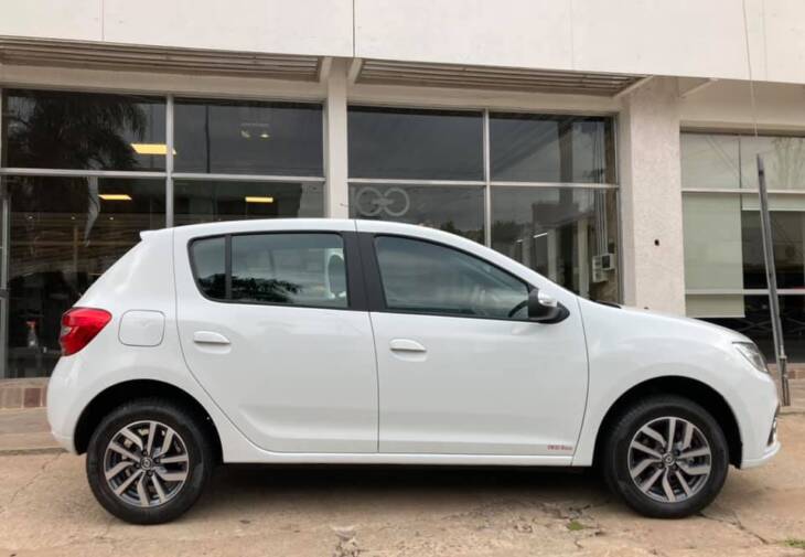 RENAULT SANDERO PH2 1.6 16v INTENSE MANUAL 0Km my2025. Financia Bco. Santander. Acércate a ORIO HNOS, SAN GENARO, concesionario oficial SHINERAY - Imagen 2