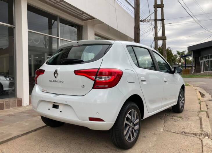 RENAULT SANDERO PH2 1.6 16v INTENSE MANUAL 0Km my2025. Financia Bco. Santander. Acércate a ORIO HNOS, SAN GENARO, concesionario oficial SHINERAY - Imagen 3