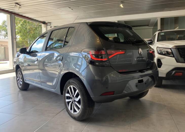 RENAULT SANDERO PH2 1.6 16v INTENSE MANUAL 0Km my2025. Financia Bco. Santander. Acércate a ORIO HNOS, SAN GENARO, concesionario oficial SHINERAY - Imagen 3