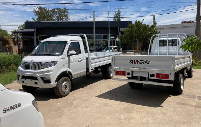 SHINERAY T30 CABINA SIMPLE CHASIS con DUALES, para dos (2) TONELADAS ...