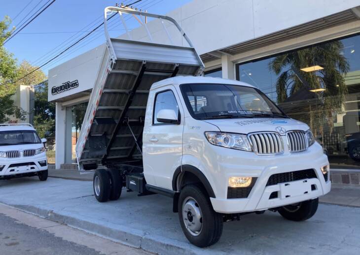 SHINERAY T30 CHASIS con DUALES con CAJA VOLCADORA TRASERA 0Km My2023. Financia Bco. Santander. Acércate a ORIO HNOS, SAN GENARO, concesionario oficial SHINERAY