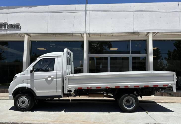 SHINERAY T30 C/SIMPLE CHASIS con DUALES año 2022 IMPECABLE! Financia Bco. Santander. Acércate a ORIO HNOS, SAN GENARO, concesionario oficial JMC, ISUZU, KAMA Camiones - Imagen 2