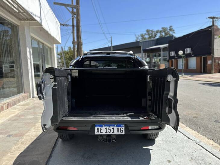 FIAT TORO RANCH 2.0 TDI AT9 4x4 año 2020 IMPECABLE! Financia Bco. Santander. Acércate a ORIO HNOS, SAN GENARO, concesionario oficial JMC, ISUZU, KAMA Camiones - Imagen 6