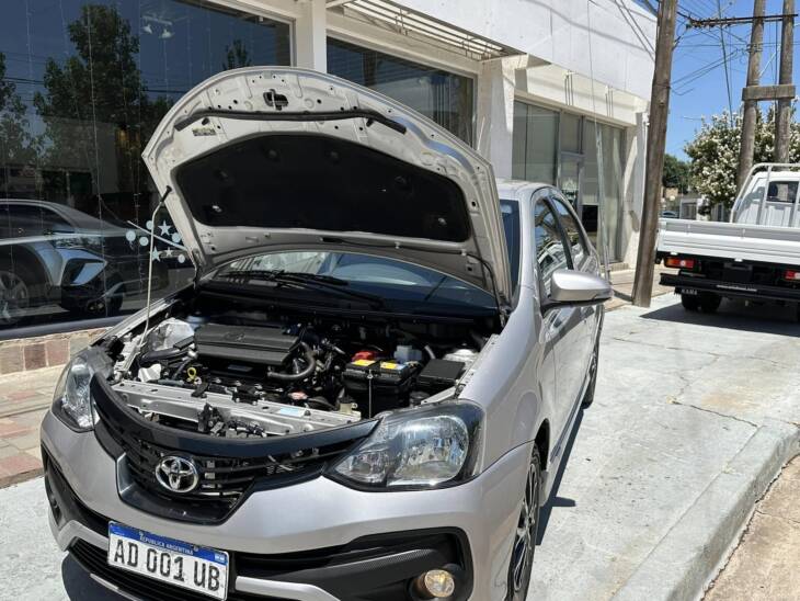 ETIOS 4 PUERTAS 1.5 NAFTA 6M/T XLS año 2018 IMPECABLE! Financia Bco. Santander. Acércate a ORIO HNOS, SAN GENARO, concesionario oficial SHINERAY - Imagen 14