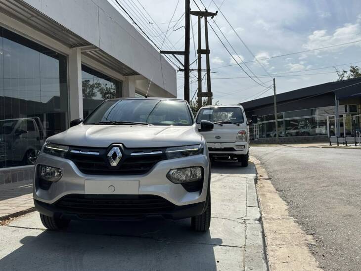 KWID ICONIC 1.0 BITONO 0Km My2025 DISPONIBLE! Financia Bco. Santander. Acércate a ORIO HNOS, SAN GENARO, concesionario oficial SHINERAY - Imagen 8