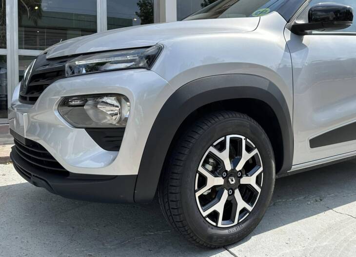 KWID ICONIC 1.0 BITONO 0Km My2025 DISPONIBLE! Financia Bco. Santander. Acércate a ORIO HNOS, SAN GENARO, concesionario oficial SHINERAY - Imagen 14