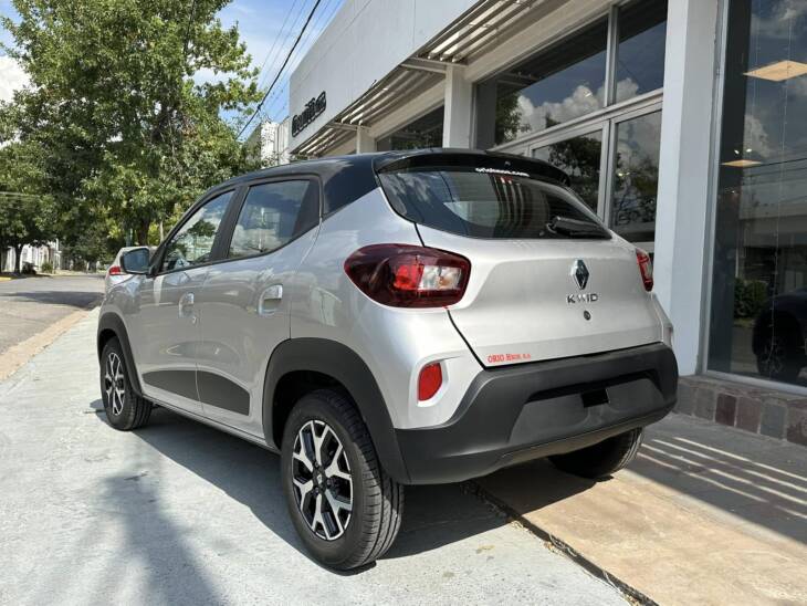 KWID ICONIC 1.0 BITONO 0Km My2025 DISPONIBLE! Financia Bco. Santander. Acércate a ORIO HNOS, SAN GENARO, concesionario oficial SHINERAY - Imagen 3