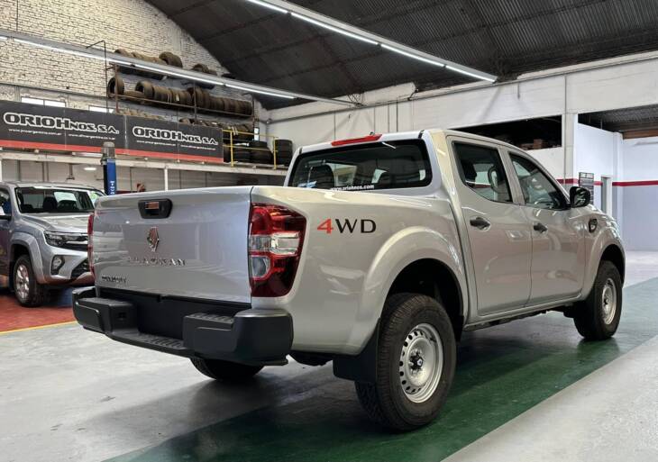 ALASKAN 4x4 2.3 TDI 160cv M/T CONFORT 0KM MY2023 UNICA! Financia Bco. Santander. Acércate a ORIO HNOS, SAN GENARO, concesionario oficial JMC, ISUZU, KAMA Camiones - Imagen 2