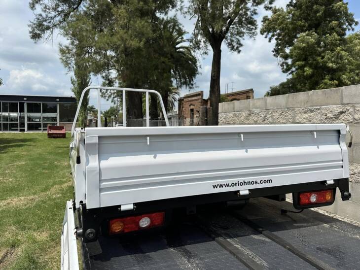 CAJA DE CARGA ORIGINAL KAMA X1 año 2025, NUEVA E IMPECABLE. ORIO HNOS - Imagen 2