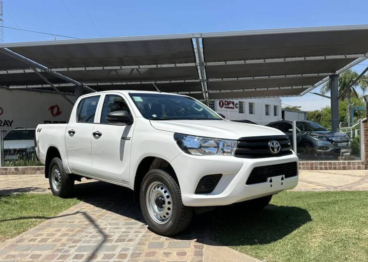 HILUX D/CABINA 2.4 TDI DX 4x4 0Km My2024 DISPONIBLES! Financia Bco. Santander o MG. Acércate a ORIO HNOS, SAN GENARO, concesionario oficial JMC, ISUZU, KAMA Camiones - Imagen 2