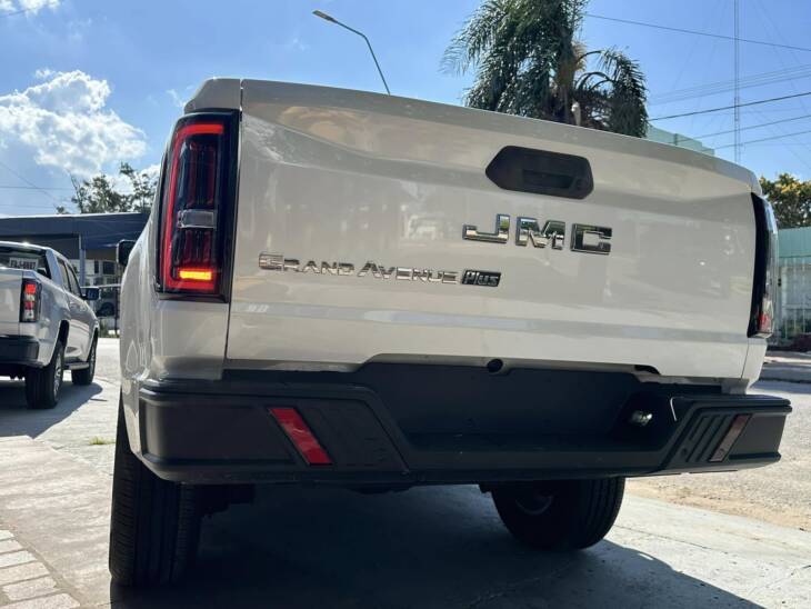 JMC GRAND AVENUE A/T 4x4 SLX NAFTERA 0Km. My2025. Financia Bco. Santander o MG. Acércate a ORIO HNOS, SAN GENARO, concesionario oficial JMC, ISUZU, KAMA Camiones - Imagen 6