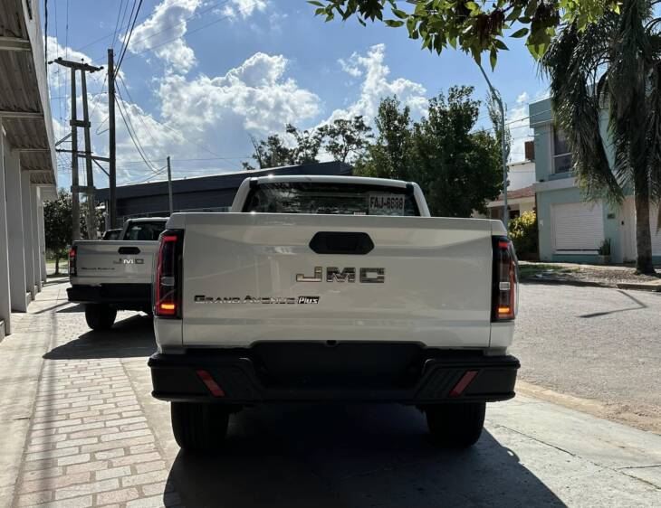 JMC GRAND AVENUE A/T 4x4 SLX NAFTERA 0Km. My2025. Financia Bco. Santander o MG. Acércate a ORIO HNOS, SAN GENARO, concesionario oficial JMC, ISUZU, KAMA Camiones - Imagen 4