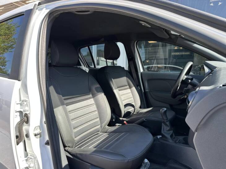 SANDERO PH2 1.6 16v INTENSE MANUAL año 2023 IMPECABLE! Financia Bco. Santander o MG. Acércate a ORIO HNOS, SAN GENARO, concesionario oficial JMC, ISUZU, KAMA Camiones - Imagen 9