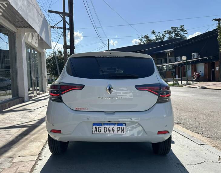 SANDERO PH2 1.6 16v INTENSE MANUAL año 2023 IMPECABLE! Financia Bco. Santander o MG. Acércate a ORIO HNOS, SAN GENARO, concesionario oficial JMC, ISUZU, KAMA Camiones - Imagen 4