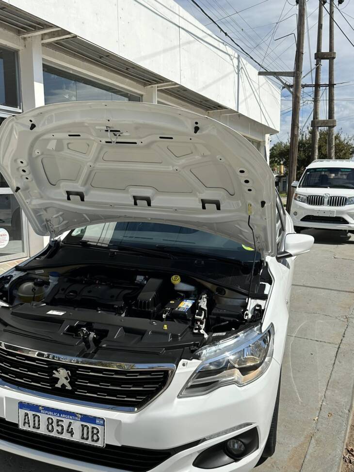 PEUGEOT 301 1.6 NAFTA M/T ALLURE PLUS año 2019 con 78.000Km. Financia Bco. Santander o MG. Acércate a ORIO HNOS, SAN GENARO, concesionario oficial JMC, ISUZU, KAMA Camiones - Imagen 13
