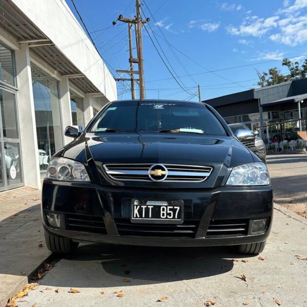 CHEVROLET ASTRA II 5 PTAS 2.0 MANUAL GLS año 2012 UNICO! Acércate a ORIO HNOS, SAN GENARO, concesionario oficial SHINERAY, DOMY Utilitarios
