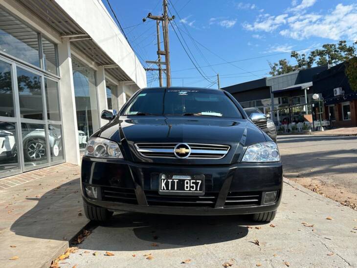 CHEVROLET ASTRA II 5 PTAS 2.0 MANUAL GLS año 2012 UNICO! Acércate a ORIO HNOS, SAN GENARO, concesionario oficial SHINERAY, DOMY Utilitarios