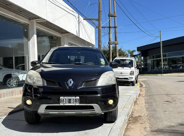 KOLEOS 2.5 MANUAL EXPRESSION 4x2 año 2009 SUPER CONFIABLE! Acércate a ORIO HNOS, SAN GENARO, concesionario oficial SHINERAY, DOMY Utilitarios - Imagen 8
