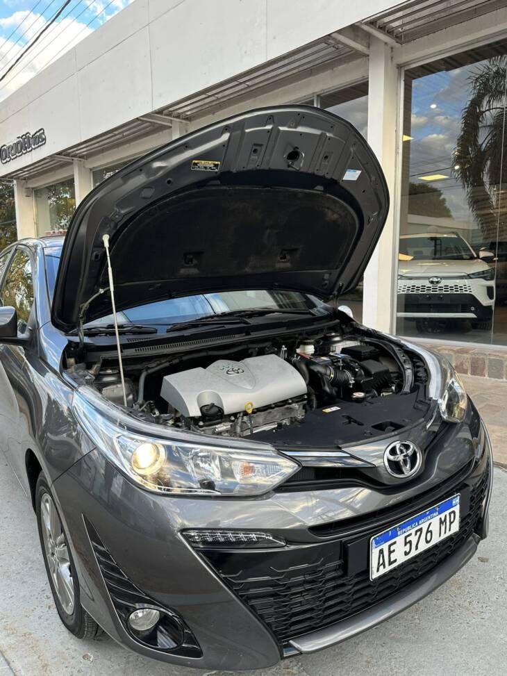 YARIS 5 PUERTAS 1.5 6M/T XLS año 2021 unico! Financia Bco. Santander. Acércate a ORIO HNOS, SAN GENARO, concesionario oficial SHINERAY, DOMY Utilitarios - Imagen 15