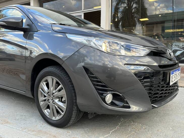 YARIS 5 PUERTAS 1.5 6M/T XLS año 2021 unico! Financia Bco. Santander. Acércate a ORIO HNOS, SAN GENARO, concesionario oficial SHINERAY, DOMY Utilitarios - Imagen 14