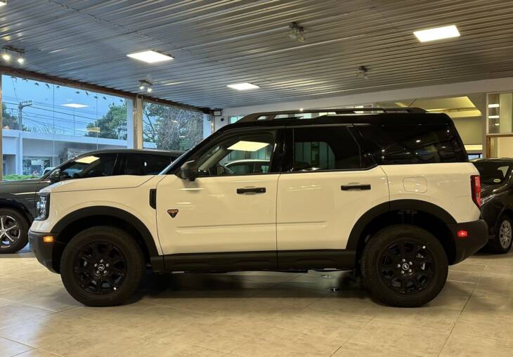 BRONCO 2.0 Turbo 253cv BADLANDS 0Km My2025. Financia Bco. Santander. Acércate a ORIO HNOS, SAN GENARO, concesionario oficial JMC, ISUZU, KAMA Camiones - Imagen 4