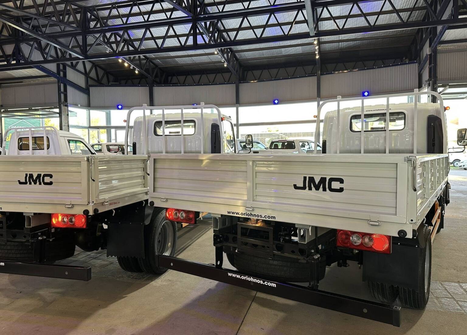 JMC N 900 NUEVA CABINA Línea Nueva my2025 p/ 4 Toneladas. Financia Bco ...