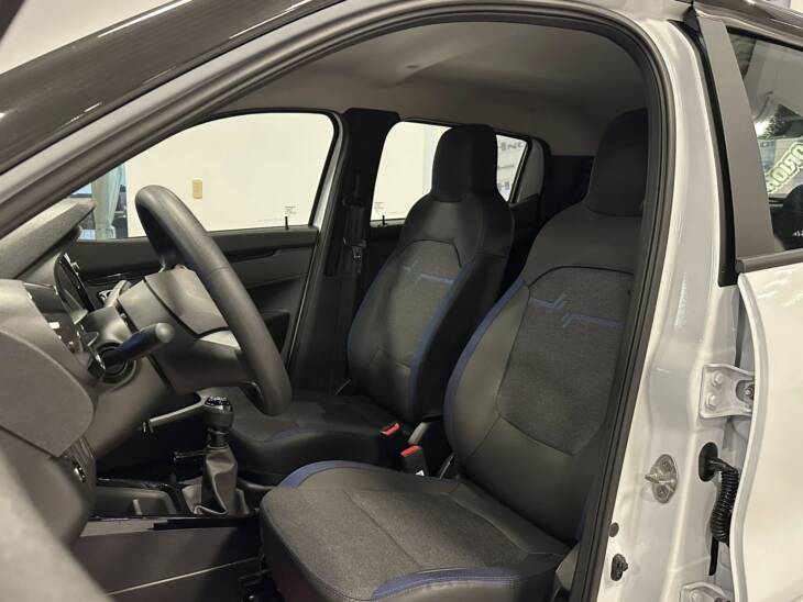 KWID ICONIC 1.0 BITONO 0Km My2025. Financia Bco. Santander. Acércate a ORIO HNOS, SAN GENARO, concesionario oficial SHINERAY, DOMY Utilitarios - Imagen 14